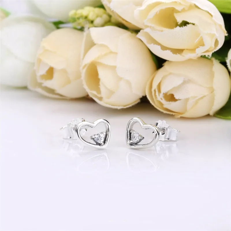 (bild till) PANDORA Asymmetric Hearts of Love Stiftörhängen 297813CZ - View 3
