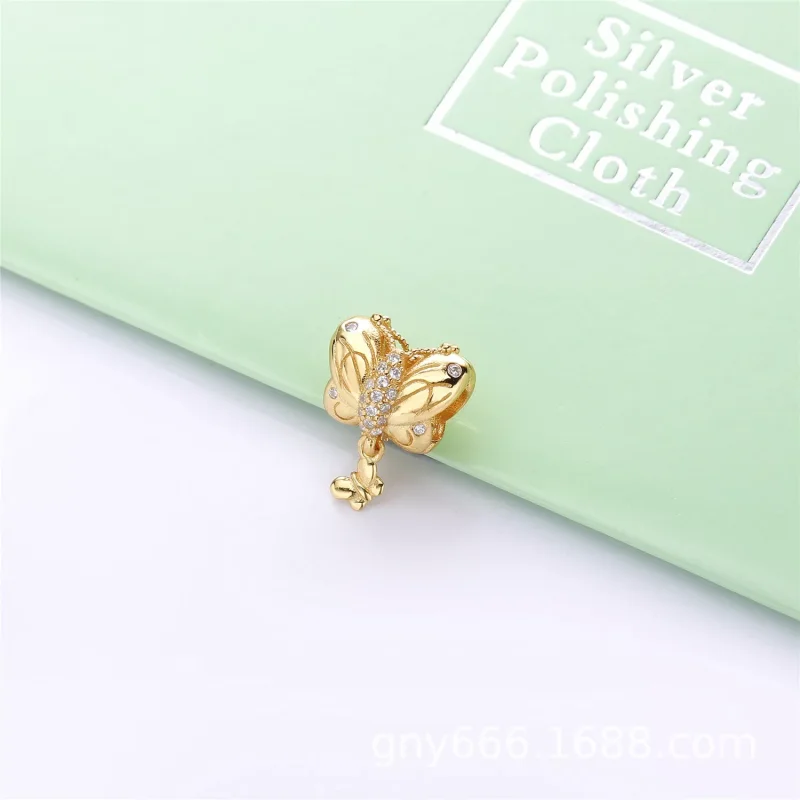 (bild till) PANDORA Decorative Butterfly Berlock Hängberlock 767899CZ - View 3
