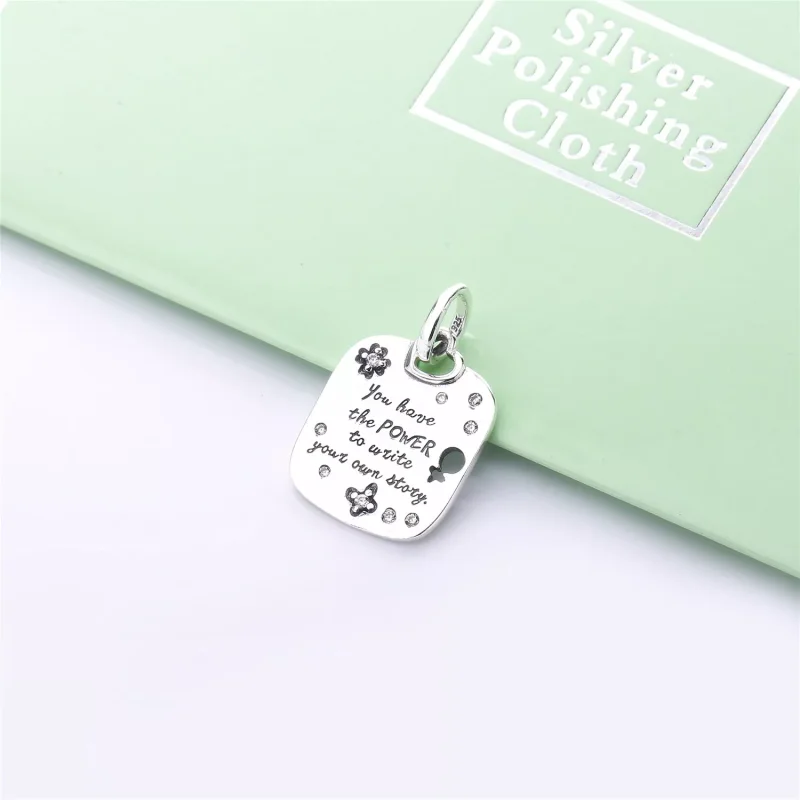(bild till) PANDORA Female Empowerment Motto Hängsmycke 397916CZ - View 3