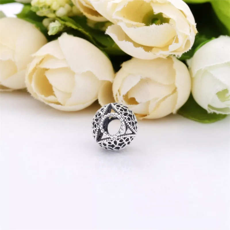 (bild till) PANDORA Genombrutna blomma Berlock 797853 - View 4