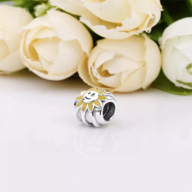 (bild till) Pandora Berlock Emalj Sol - 790532En20 - View 3