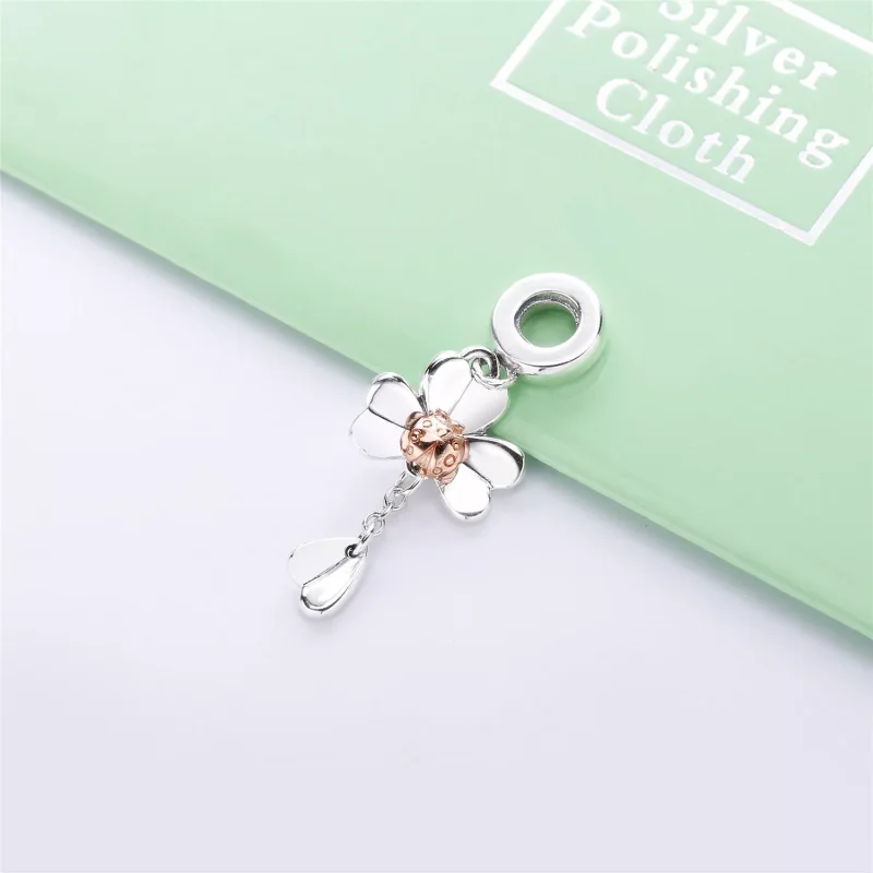 (bild till) PANDORA Clover & Ladybird Hängberlock 787877 - View 2