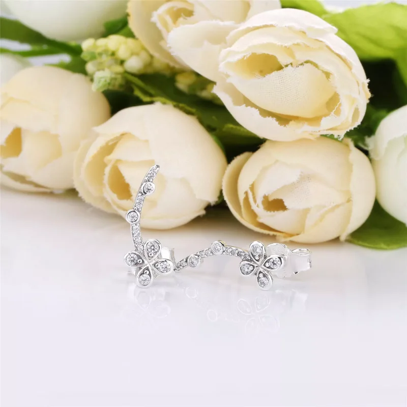 (bild till) PANDORA Draped Four-Petal Flowers Örhängen 297936CZ - View 3