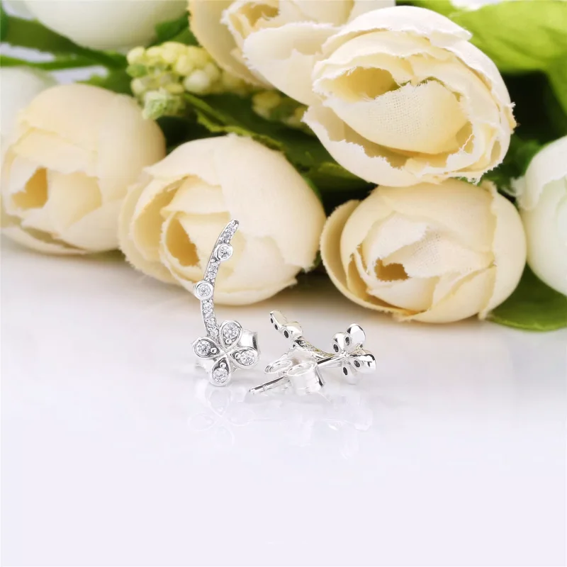(bild till) PANDORA Draped Four-Petal Flowers Örhängen 297936CZ - View 4