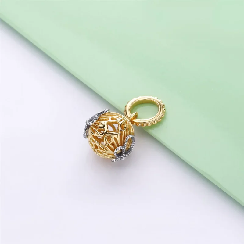 (bild till) Pandora Hängsmycke Openwork Fjärilar - 367896 - View 3