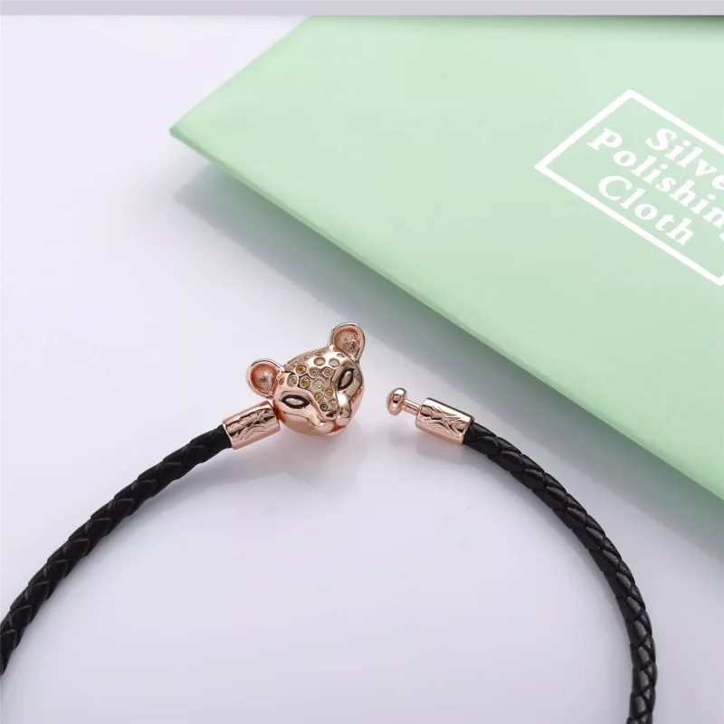 (bild till) PANDORA Moments Woven Läderarmband, Black & Sparkling Lion Princ - View 4