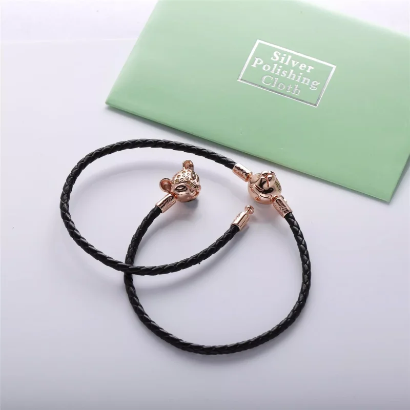 (bild till) PANDORA Moments Woven Läderarmband, Black & Sparkling Lion Princ - View 5
