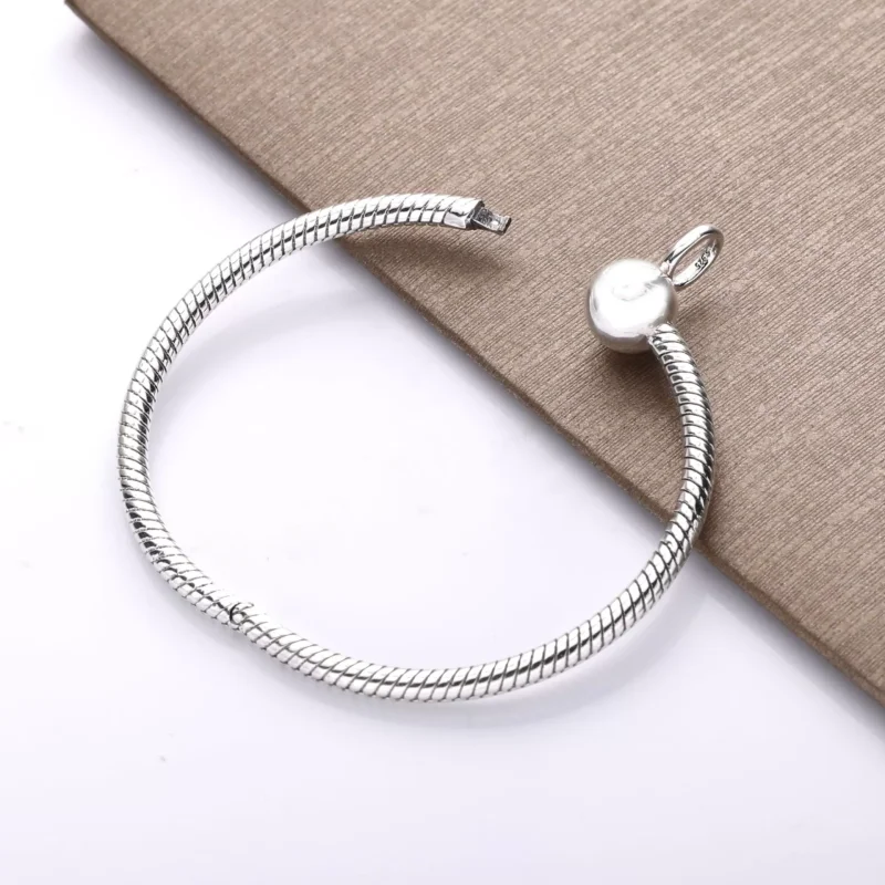 (bild till) Pandora Moments Large O Pendant - View 3