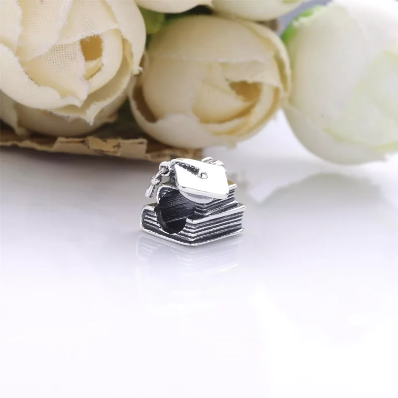 (bild till) Pandora Berlock Examen 2020 - 798910C00 - View 3