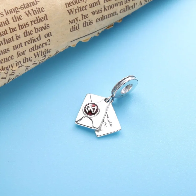 (bild till) Harry Potter, Hogwarts Antagningsbrev Hängberlock - 799125C01 - View 3