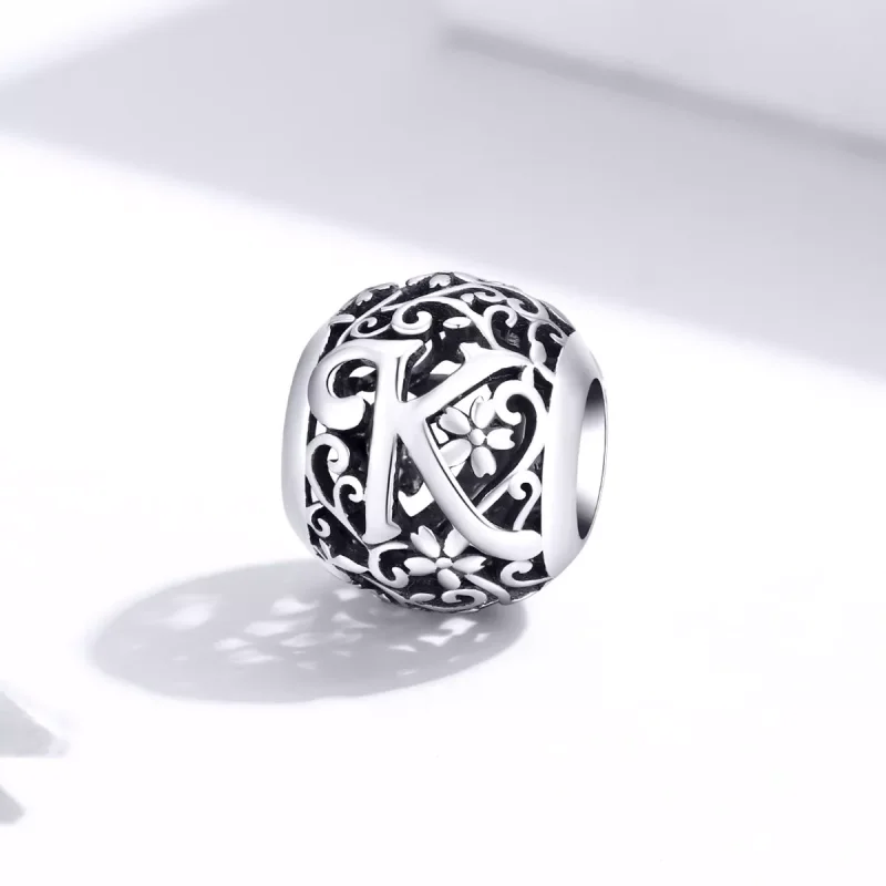 (bild till) Pandora Stil Berlock Openwork Flower Letter K - Scc1444-K - View 2