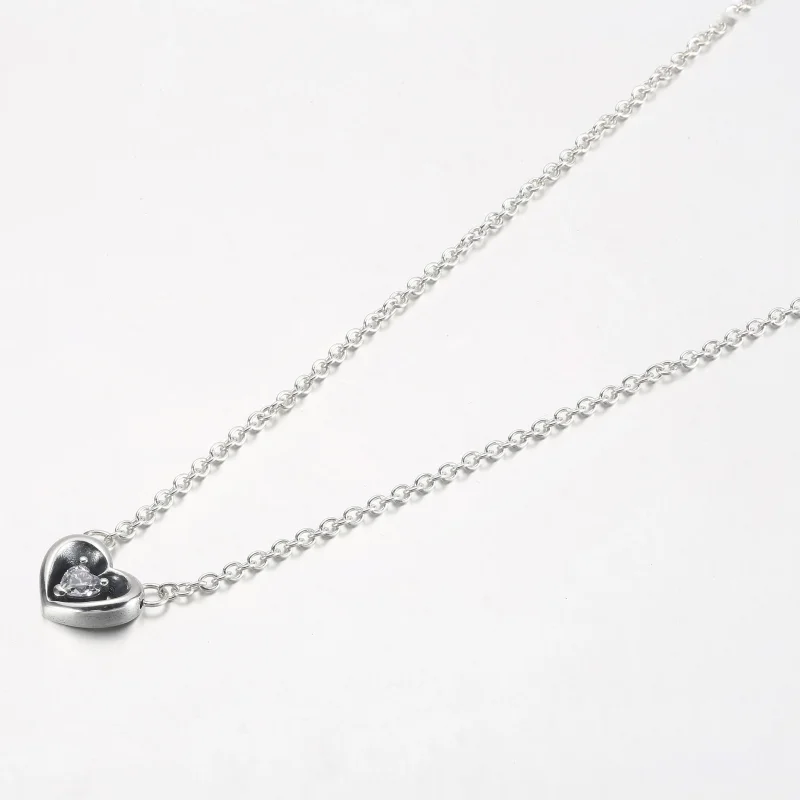 (bild till) PANDORA Strålande Hjärta & Svävande Sten Halsband med Hänge - 392494C01 - View 4