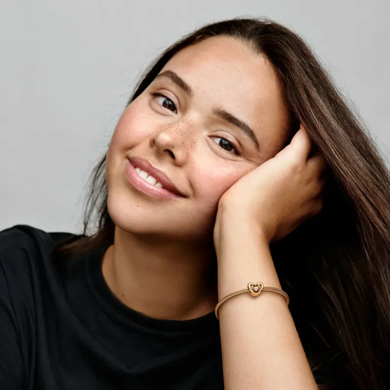 (bild till) PANDORA Glittrande hjärta & svävande sten charm - 762493C01 - View 2