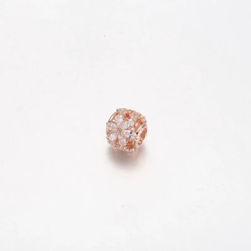 (bild till) PANDORA Glittrande Herbarium Kluster Rund Charm - 782383C01 - View 5