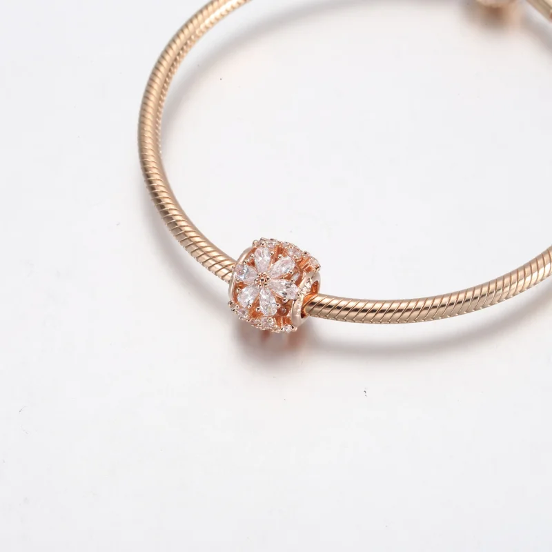 (bild till) PANDORA Glittrande Herbarium Kluster Rund Charm - 782383C01 - View 7