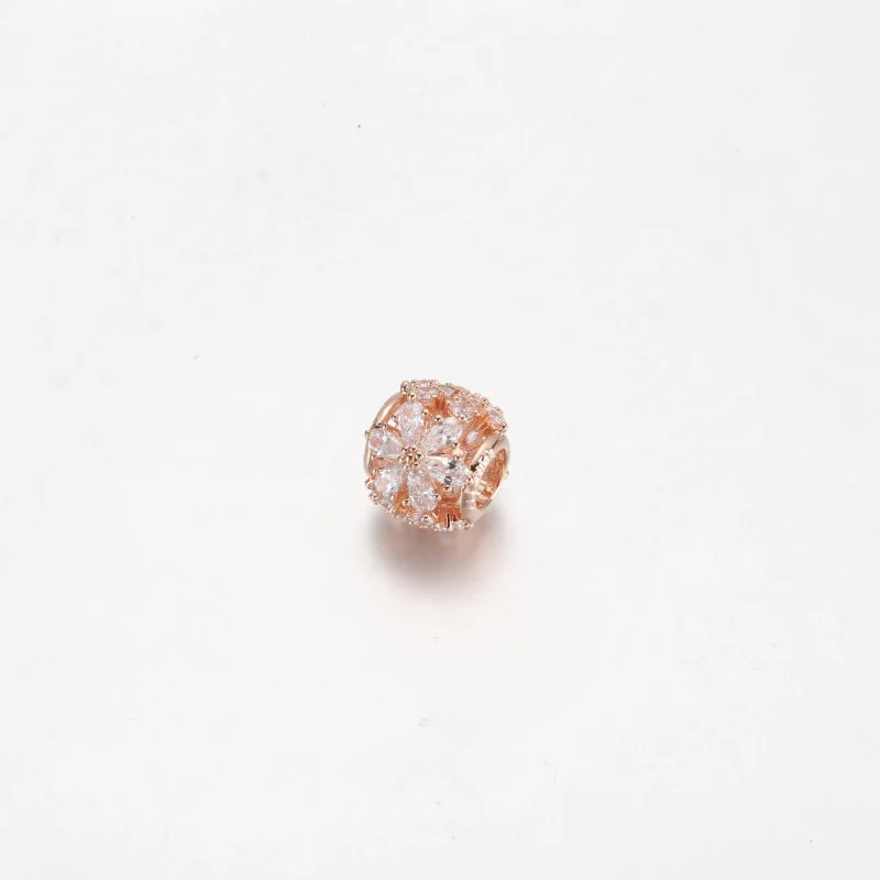 (bild till) PANDORA Glittrande Herbarium Kluster Rund Charm - 782383C01 - View 8