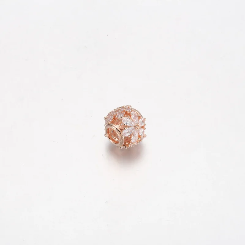 (bild till) PANDORA Glittrande Herbarium Kluster Rund Charm - 782383C01 - View 9