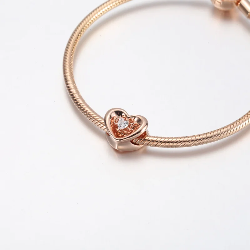 (bild till) PANDORA Strålande Hjärta & Svävande Sten Charm - 782493C01 - View 8