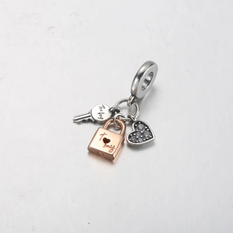 (bild till) PANDORA Tvefärgad Nyckel, Hänglås & Hjärta Trippel Hänge Charm - 782506C01 - View 8