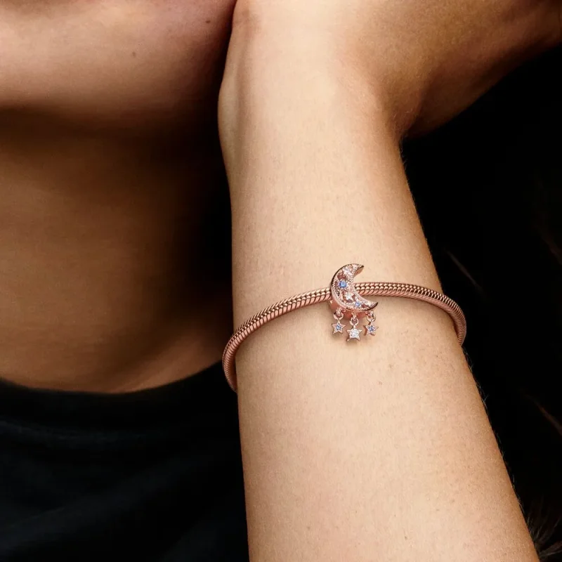 (bild till) PANDORA Stjärna och Månskära Charm - 789643C01 - View 3