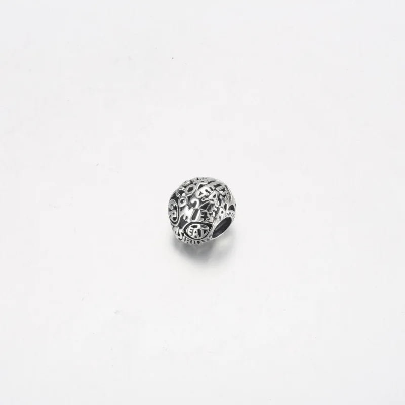 (bild till) PANDORA Marvel Spider-Man Mask Charm - 792351C01 - View 5