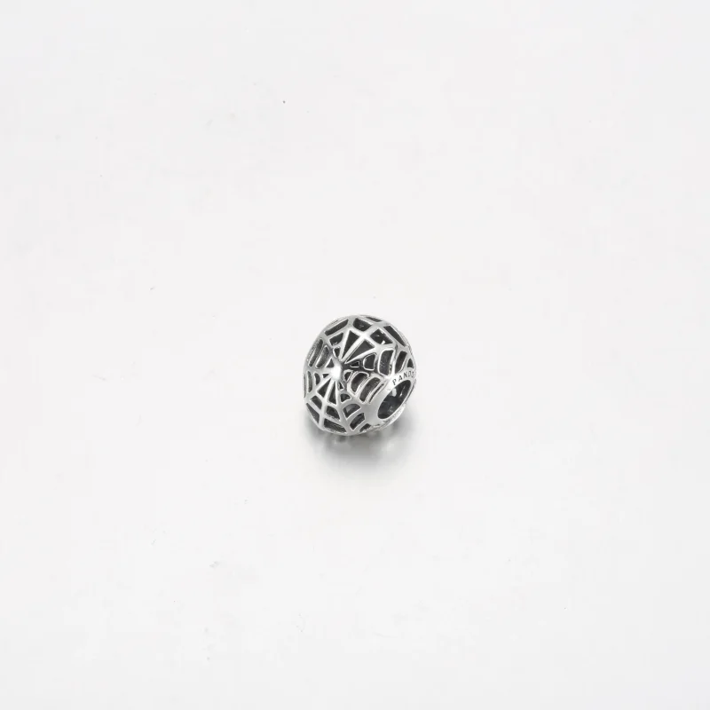(bild till) PANDORA Marvel Spider-Man Mask Charm - 792351C01 - View 10