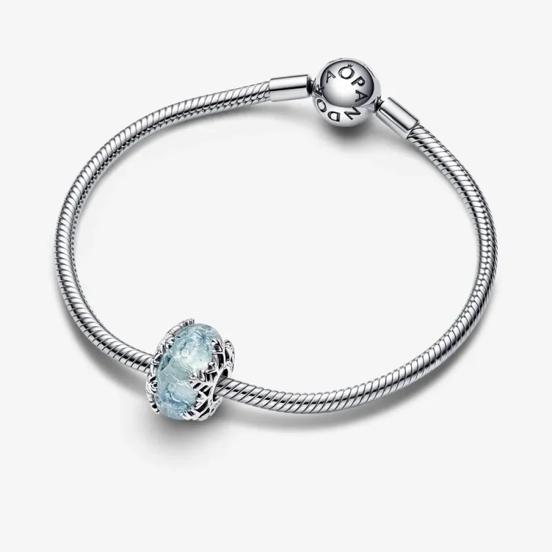 (bild till) PANDORA Vinterblå Snöflinga Murano Charm - 792377C00 - View 4