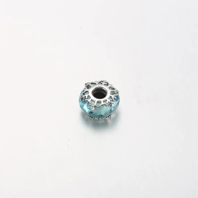 (bild till) PANDORA Vinterblå Snöflinga Murano Charm - 792377C00 - View 14