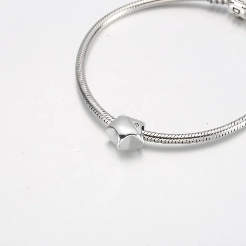 (bild till) Pandora Silver Luck Star Charm - 792484C01 - View 10
