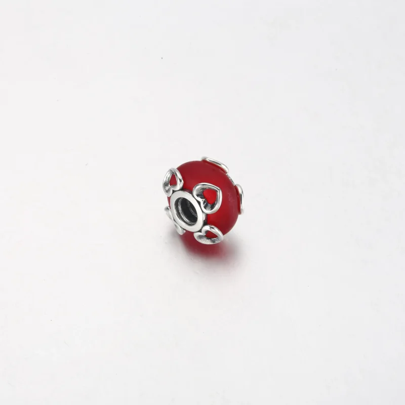 (bild till) PANDORA Frosted Red Murano Glass & Hearts Charm - 792497C01 - View 11