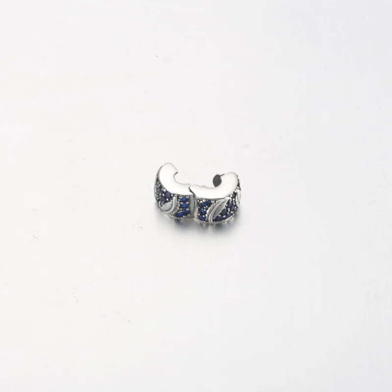 (bild till) PANDORA Böjdfjäder- och Pavé-klämcharm - 792552C01 - View 6