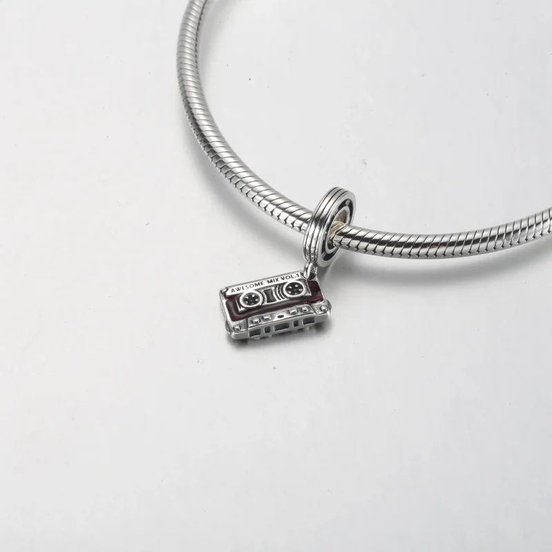 (bild till) PANDORA Marvel Guardians of the Galaxy Kassettbandshängsmycke - 792564C01 - View 7