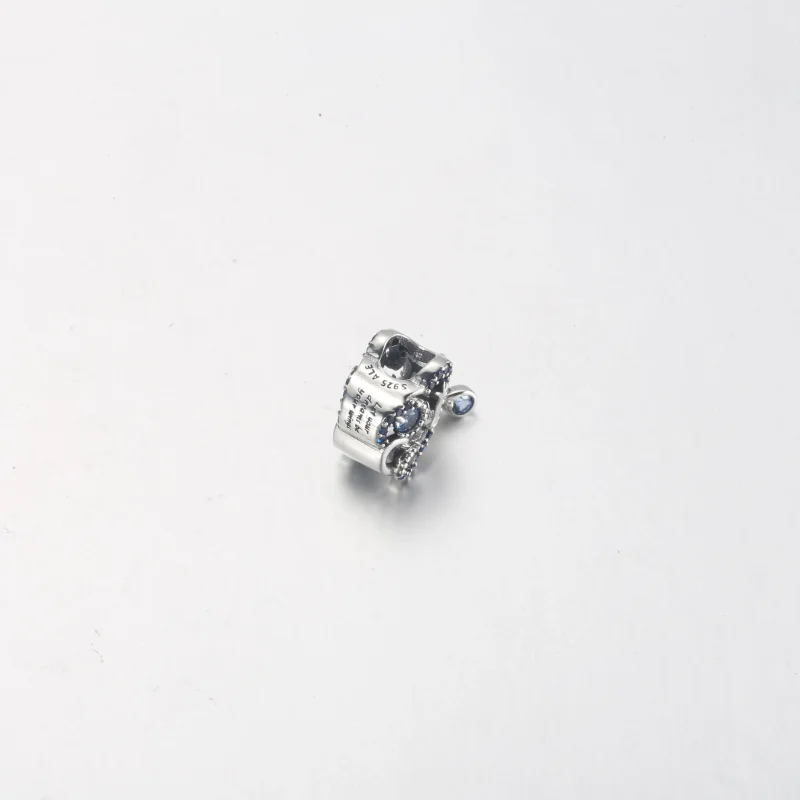 (bild till) PANDORA Moln & Svala Charm - 792569C01 - View 11