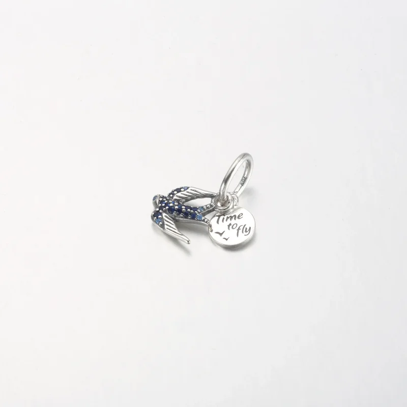 (bild till) PANDORA Glittrande Svala & Citat Dubbelhängande Charm - 792570C01 - View 8