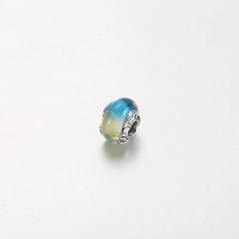 (bild till) PANDORA Flerfärgat Muranoglas & Krökt Fjäder Charm - 792577C00 - View 5