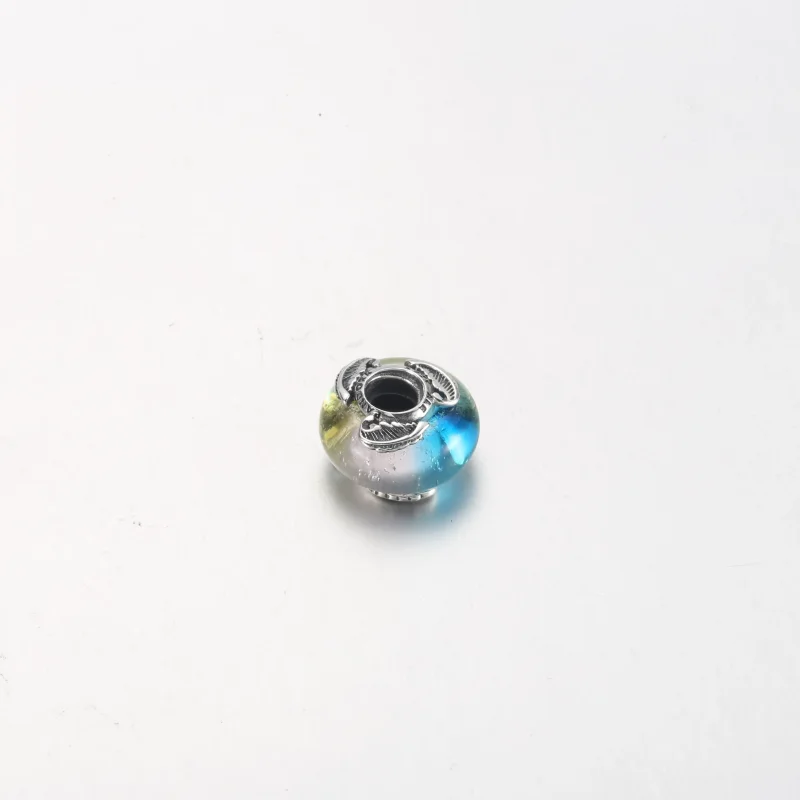 (bild till) PANDORA Flerfärgat Muranoglas & Krökt Fjäder Charm - 792577C00 - View 11