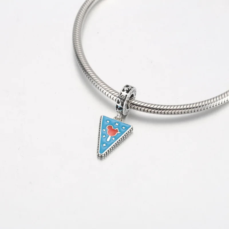 (bild till) Disney Parks Pandora 2023 Musse Pigg Vimpel Glassstrut Hängande Charm NIB - P-D- - View 4