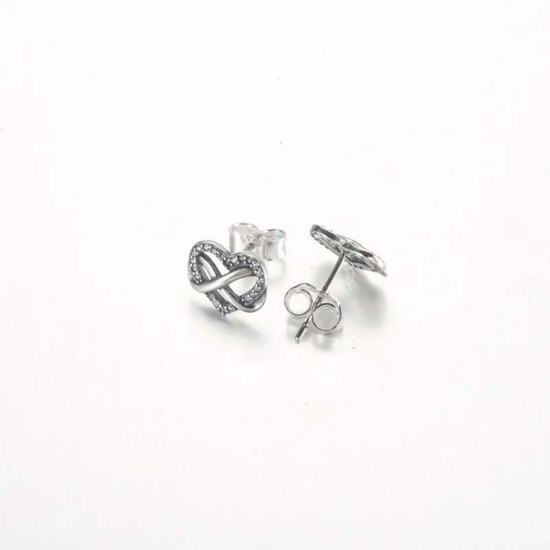 (bild till) Pandora Glittrande Oändlighetshjärta Studs Örhängen - 292667C01 - View 3