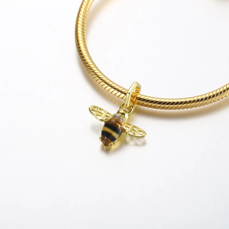 (bild till) Pandora Glittrande Bi Hängande Charm - 762672C01 - View 5