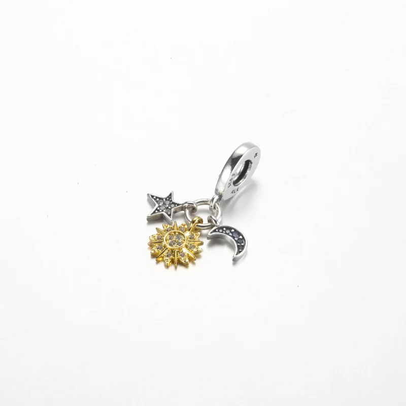 (bild till) Pandora Two-tone Celestial Triple Dangle Charm - 762676C01 - View 2