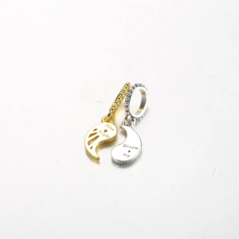 (bild till) Pandora Two-tone Delbar Sol & Måne Hängecharm - 762678C01 - View 3