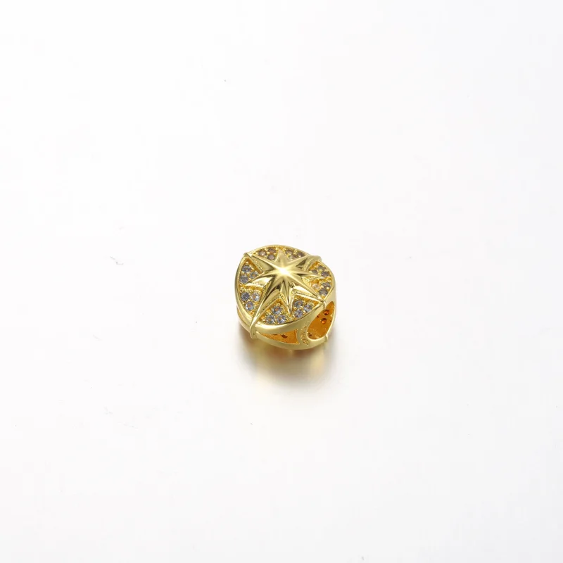 (bild till) Pandora Marvel Captain Marvel Emblem Charm - 762744C01 - View 4