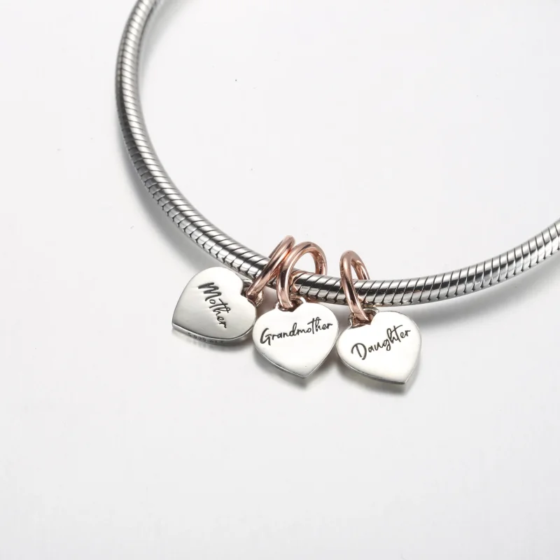 (bild till) Pandora Two-tone Splittable Family Generation of Hearts Triple Dangle Charm - 78 - View 4