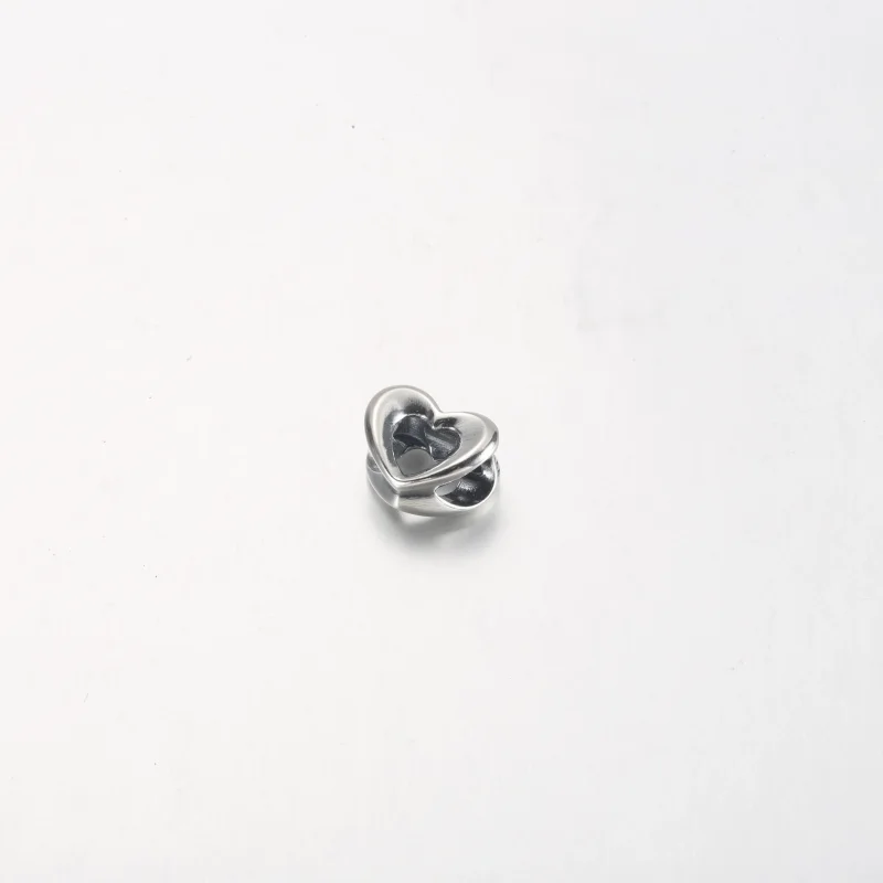 (bild till) Pandora Glittrande Öppet Hjärta Charm - 792492C00 - View 2