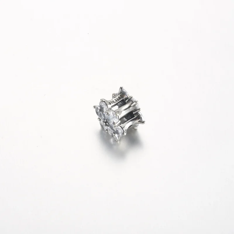 (bild till) Pandora Glittrande Herbarium Kluster Charm - 792623C01 - View 3
