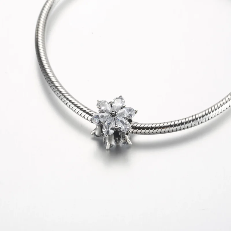 (bild till) Pandora Glittrande Herbarium Kluster Charm - 792623C01 - View 4