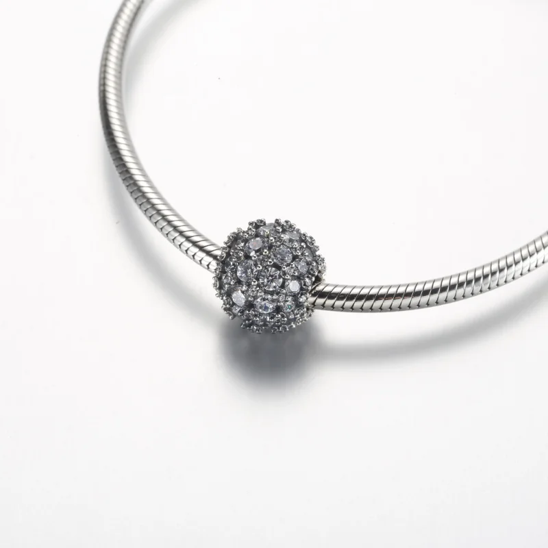(bild till) Pandora Glittrande Pavé Rund Charm - 792630C01 - View 5