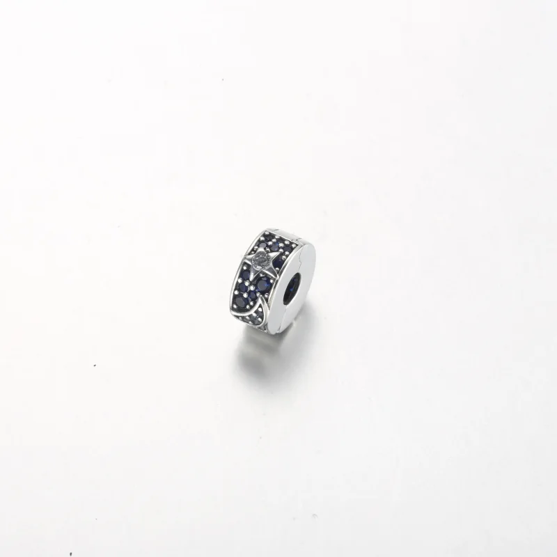 (bild till) Pandora Celestial Sol, Stjärna & Måne Clip Charm - 792681C01 - View 3