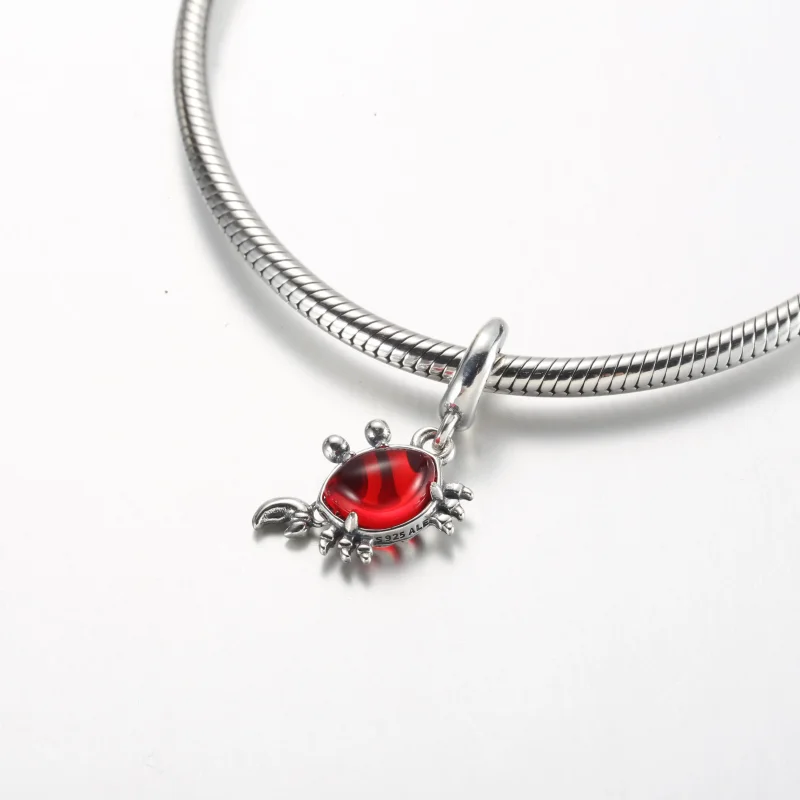 (bild till) Pandora Disney Den Lilla Sjöjungfrun Sebastian Krabba Hängearmband - 792694C01 - View 4
