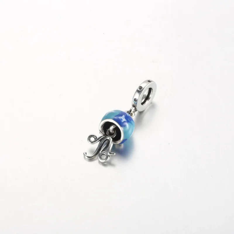 (bild till) Pandora Förvandlingsmanet Hängande Charm - 792704C01 - View 3
